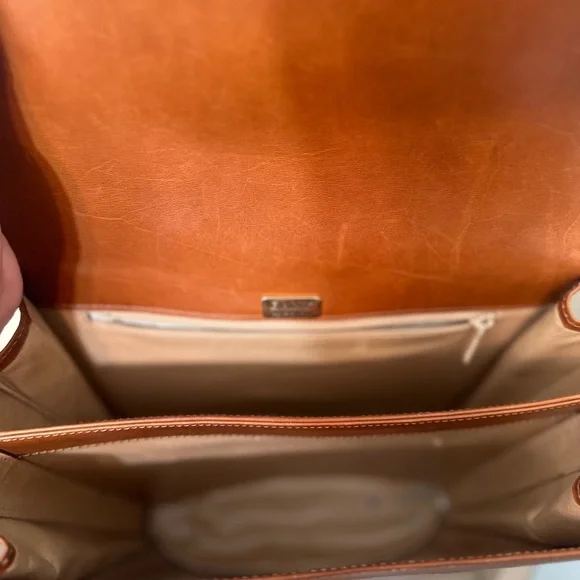 Bally Tan Leather Shoulder Bag with Gold Detail - Picture 10 of 12